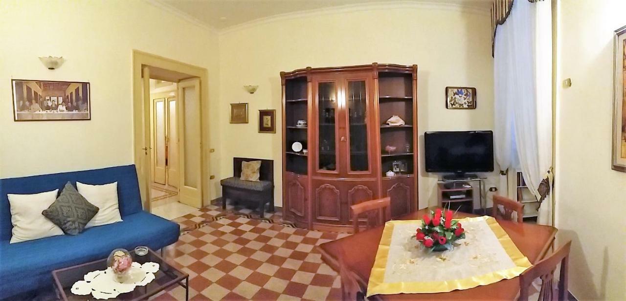 Apartamento Casa Lillina A Toledo , Near Piazza Del Plebiscito Nápoles Exterior foto