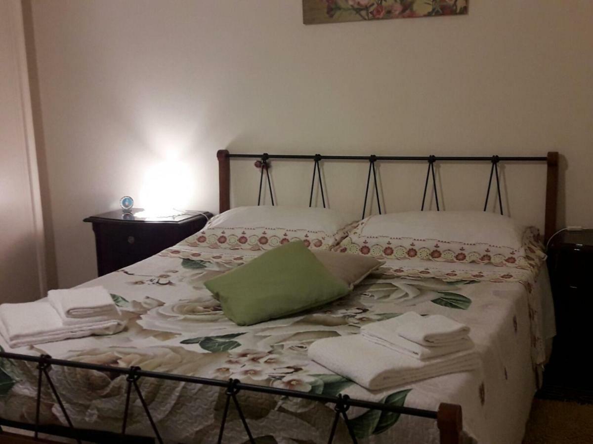 Apartamento Casa Lillina A Toledo , Near Piazza Del Plebiscito Nápoles Exterior foto