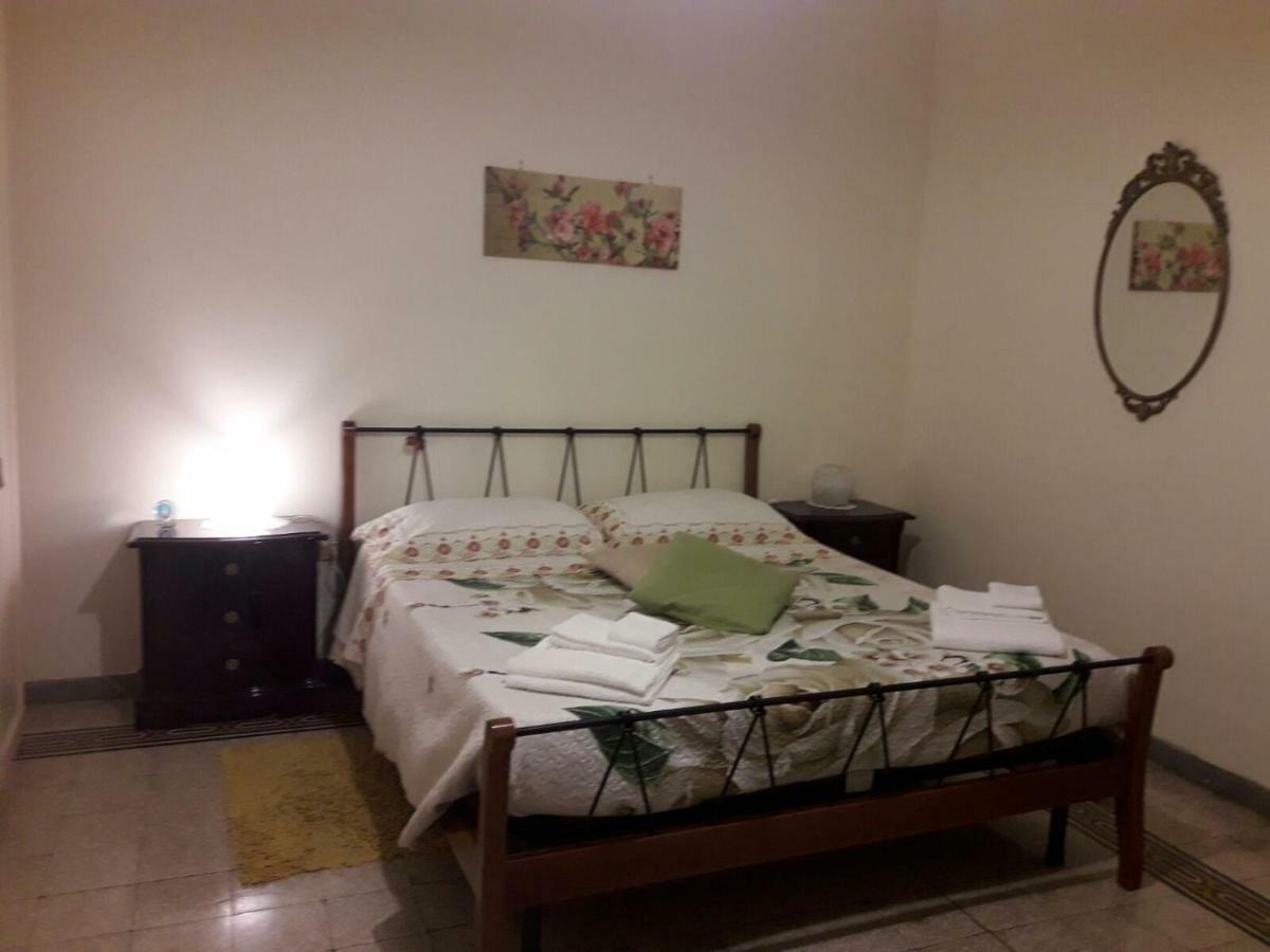 Apartamento Casa Lillina A Toledo , Near Piazza Del Plebiscito Nápoles Exterior foto