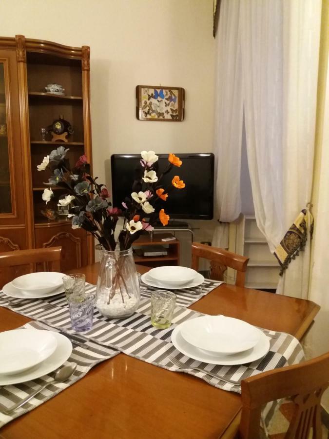 Apartamento Casa Lillina A Toledo , Near Piazza Del Plebiscito Nápoles Exterior foto
